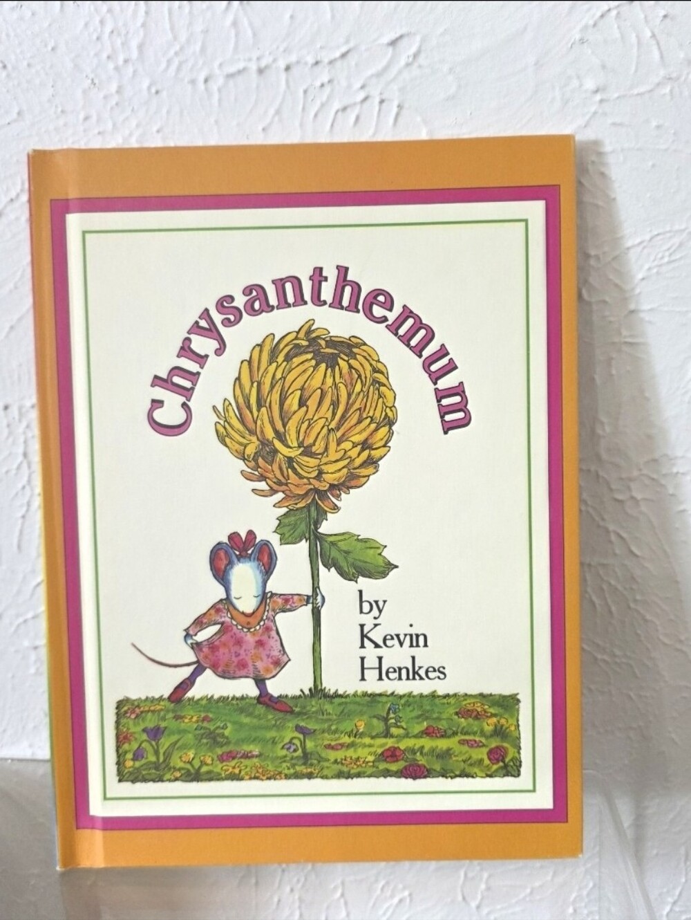 Chrysanthemum: A First Day of School Boo- hardcover, Kevin Henkes